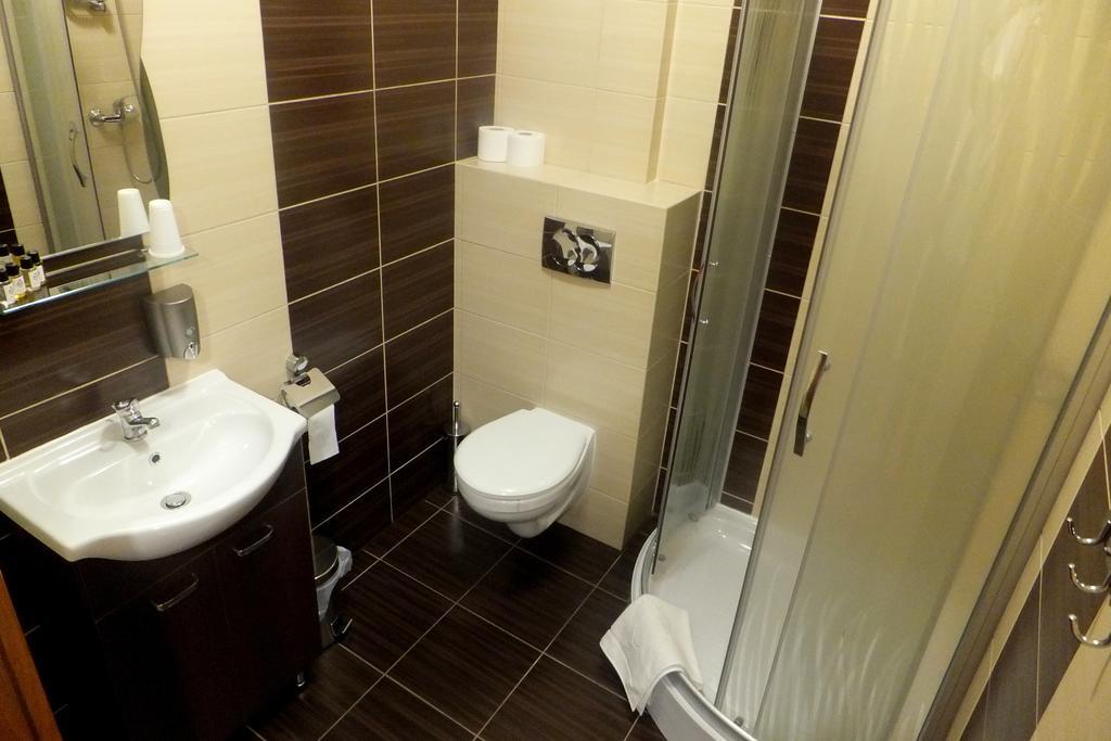Hotel Stara Gorzelnia Licheń Zimmer foto